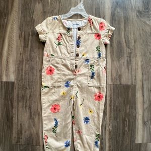 Used but in good condition. Floral/khaki jumpsuit size 3T.
